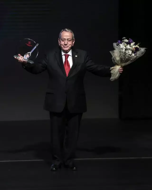 3. Neşet Ertaş'ı Anma ve Kültür Sanat Etkinliği Açılış Konseri 3. Neşet Ertaş'ı Anma ve Kültür Sanat Etkinliği Açılış Konseri