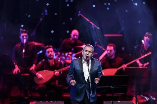 3. Neşet Ertaş'ı Anma ve Kültür Sanat Etkinliği Açılış Konseri 3. Neşet Ertaş'ı Anma ve Kültür Sanat Etkinliği Açılış Konseri