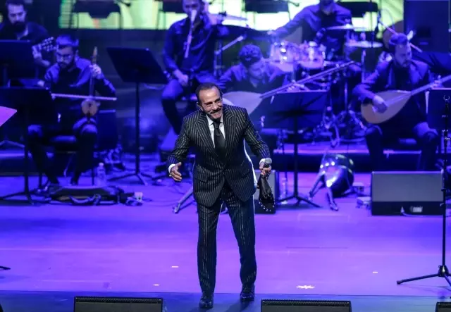 3. Neşet Ertaş'ı Anma ve Kültür Sanat Etkinliği Açılış Konseri 3. Neşet Ertaş'ı Anma ve Kültür Sanat Etkinliği Açılış Konseri