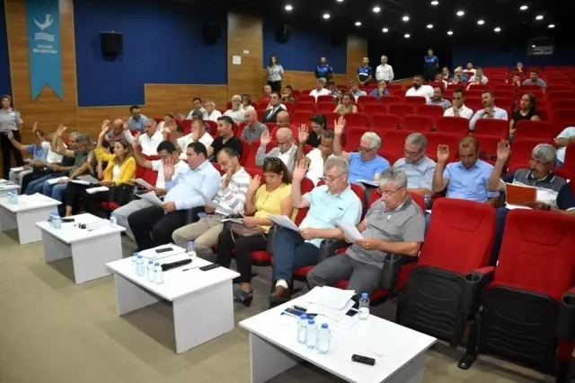 Aliağa Belediye Meclisi ikinci birleşim için toplanıyor