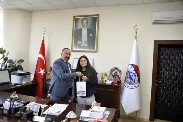 Bir günlüğüne belediye başkanı oldu Bir günlüğüne belediye başkanı oldu