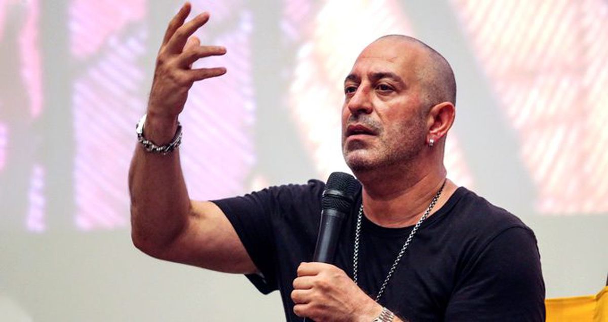 Cem Yılmaz'ın gösterisine gitmek isteyen bir vatandaş, arkadaşı tarafından dolandırıldı