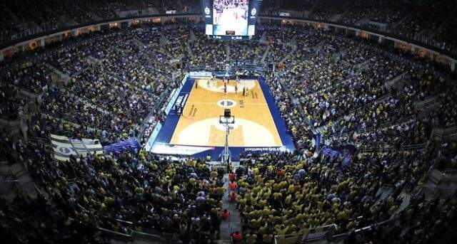 Fenerbahçe Beko'ya 5 maç seyircisiz oynama cezası verildi