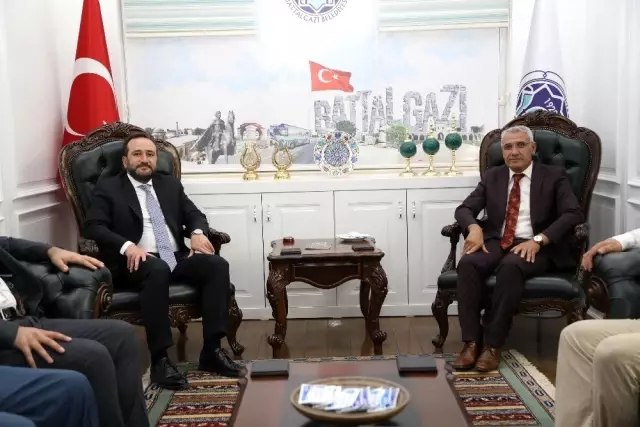 Milletvekili Zülfü Ağar'dan Başkan Güder'e ziyaret Milletvekili Zülfü Ağar'dan Başkan Güder'e ziyaret