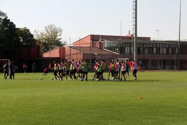 Mustafa Kaplan: 'Galatasaray maçında dönüş yapmak istiyoruz' Mustafa Kaplan: 'Galatasaray maçında dönüş yapmak istiyoruz'