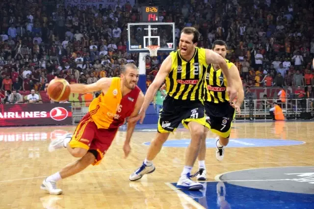 Oğuz Savaş, Beşiktaş Sompo Sigorta'da Oğuz Savaş, Beşiktaş Sompo Sigorta'da