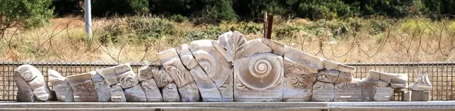 Parion'un bin 850 yıllık sahnesinde 'bulmaca' çözüldü Parion'un bin 850 yıllık sahnesinde 'bulmaca' çözüldü