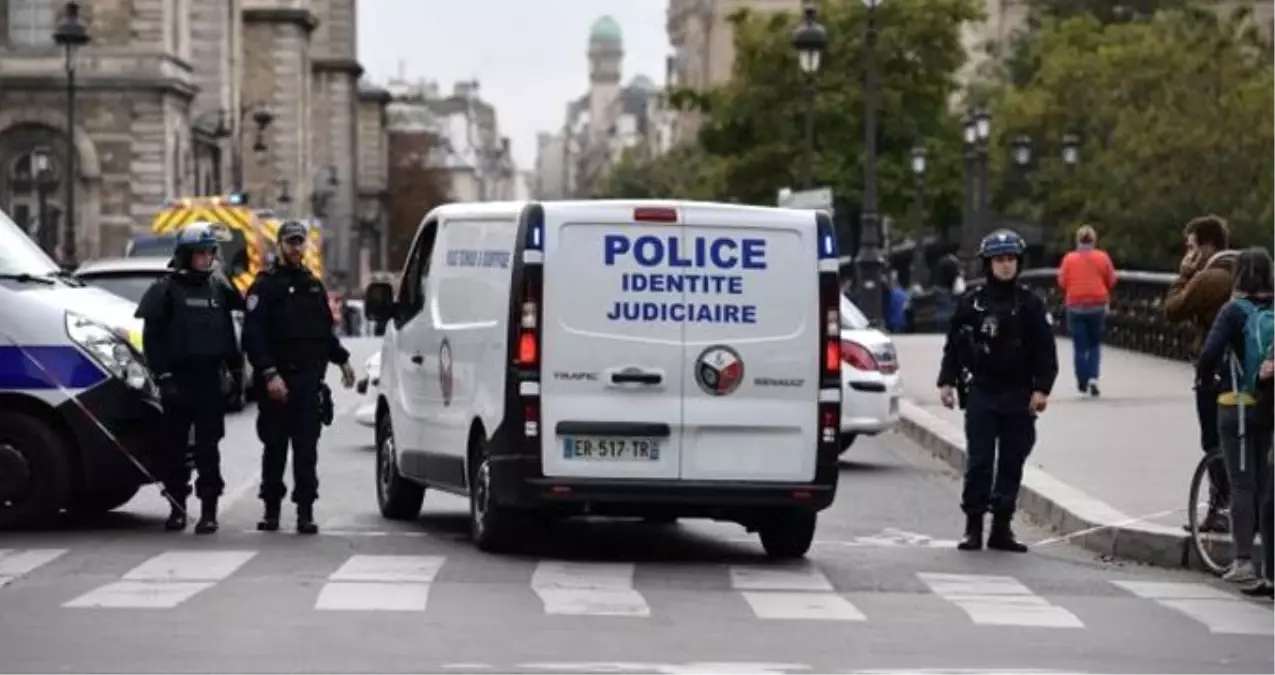 Paris Emniyet Müdürlüğü'nde bıçaklı saldırı: 4 polis öldü