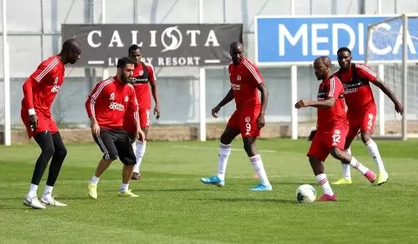 Sivasspor, ankaragücü hazırlıklarını sürdürdü Sivasspor, ankaragücü hazırlıklarını sürdürdü