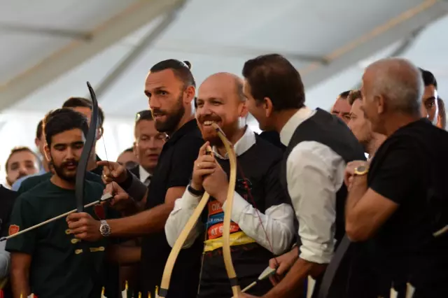 Süper lig'in yıldızları, Bilal Erdoğan ile hedefi vurmak için ter döktü