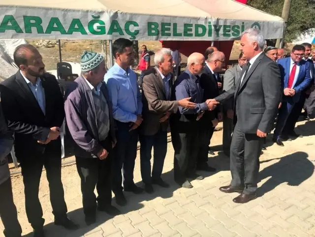 Vali Seymenoğlu'dan şehit ailesine taziye ziyareti Vali Seymenoğlu'dan şehit ailesine taziye ziyareti