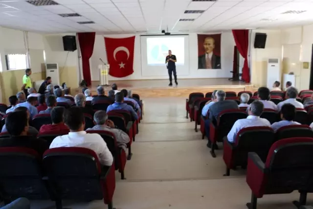 Yazıhan okul servis şoförlerine eğitim Yazıhan okul servis şoförlerine eğitim