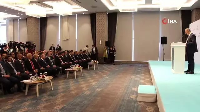 Adalet Bakanı Abdulhamit Gül: 'Siyasi ve ekonomi istikrar kadar hukuk istikrarı da çok önemli' Adalet Bakanı Abdulhamit Gül: 'Siyasi ve ekonomi istikrar kadar hukuk istikrarı da çok önemli'