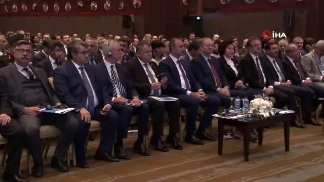 Adalet Bakanı Gül: 'İnsan Eylem Planı güncelleme çalışmalarını başlattık' Adalet Bakanı Gül: 'İnsan Eylem Planı güncelleme çalışmalarını başlattık'