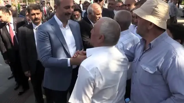 Adalet Bakanı Gül, Trabzon Büyükşehir Belediyesi'ni ziyaret etti Adalet Bakanı Gül, Trabzon Büyükşehir Belediyesi'ni ziyaret etti