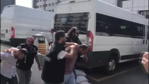 Almanya'da yaşayan işadamı türkiye'deki eşini öldürmek için kiralık katil tuttu Almanya'da yaşayan işadamı türkiye'deki eşini öldürmek için kiralık katil tuttu