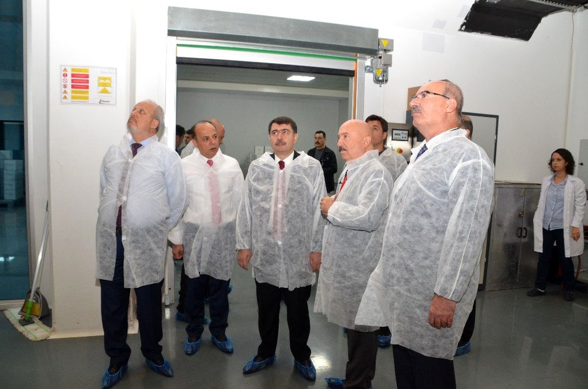 Ankara Valisi Şahin ve ASO Başkanı Özdebir'den ilaç fabrikasına ziyaret