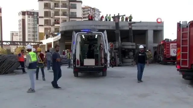 Bağcılar Göztepe Mahallesinde bir inşaatta çalışan vinç devrildi. Bağcılar Göztepe Mahallesinde bir inşaatta çalışan vinç devrildi.
