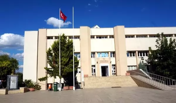 Depremde hasar gören marmara ereğlisi kaymakamlığı taşınıyor Depremde hasar gören marmara ereğlisi kaymakamlığı taşınıyor