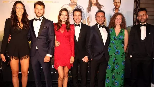 Galaya ünlü akını Galaya ünlü akını