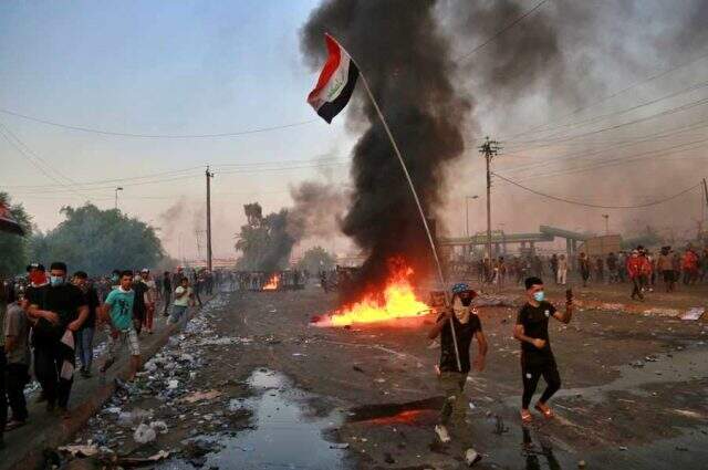 Irak'taki protestolarda hayatını kaybedenlerin sayısı 44'e yükseldi
