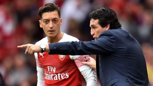 Mesut Özil için şok sözler: Formayı hak etmiyor