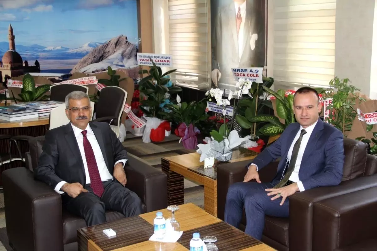 Milli Eğitim Müdürü Tekin'den Emniyet Müdürü Özen'e 'Hayırlı olsun' ziyareti