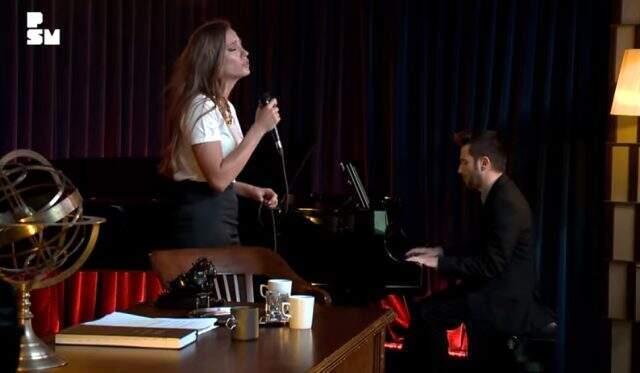 Oyuncu Serenay Sarıkaya'nın şarkı performansları ağızları açık bıraktı
