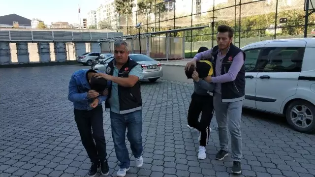 Samsun'da uyuşturucu ticaretinden 8 kişi adliyeye sevk edildi Samsun'da uyuşturucu ticaretinden 8 kişi adliyeye sevk edildi