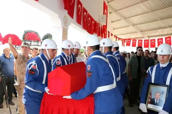 Şehit bünyamin dinç son yolculuğuna uğurlandı