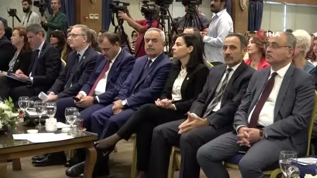 Tarım ve Orman Bakan Yardımcısı Mehmet Hadi Tunç;'Türkiye olarak dünyada en sağlıklı gıdayı üreten... Tarım ve Orman Bakan Yardımcısı Mehmet Hadi Tunç;'Türkiye olarak dünyada en sağlıklı gıdayı üreten...