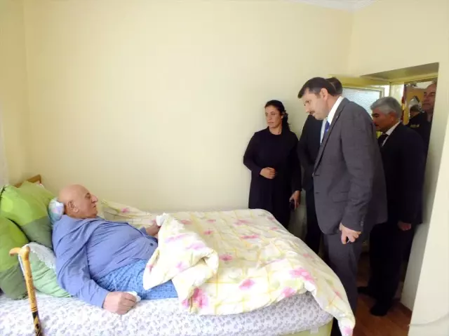 Vali Ayhan'dan, Ulaş ilçesine ziyaret Vali Ayhan'dan, Ulaş ilçesine ziyaret