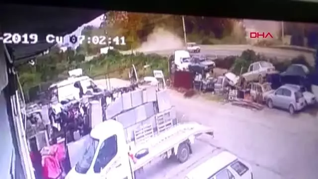 17 yaşındaki berkay'ın öldüğü kaza kamerada 17 yaşındaki berkay'ın öldüğü kaza kamerada
