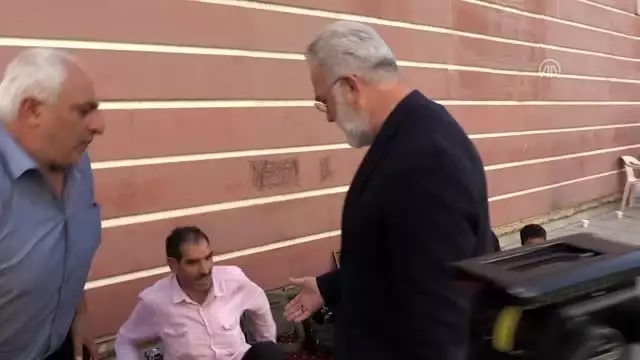 Bahadır Yenişehirlioğlu'ndan Diyarbakır annelerine destek Bahadır Yenişehirlioğlu'ndan Diyarbakır annelerine destek