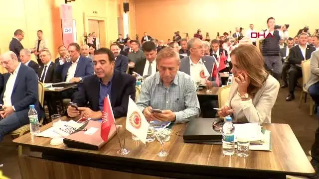 Kılıçdaroğlu konuşmasını yarıda kesince, AK Parti'yle CHP'nin anlaştığı ortaya çıktı Kılıçdaroğlu konuşmasını yarıda kesince, AK Parti'yle CHP'nin anlaştığı ortaya çıktı