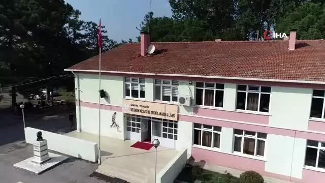 'Cengaver'li ders...Konuşan at maketi ile ders işliyorlar 'Cengaver'li ders...Konuşan at maketi ile ders işliyorlar