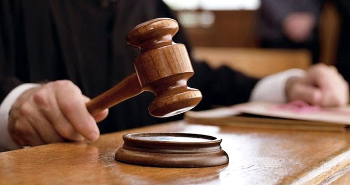 Gelini kaynanayla aynı evde oturmaya zorlamak tazminat sebebi