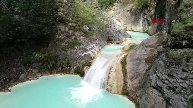 Giresun mavi göl'de sonbahar güzelliği Giresun mavi göl'de sonbahar güzelliği
