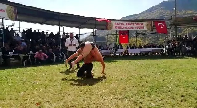 İspir'de karakucak güreş festivali İspir'de karakucak güreş festivali