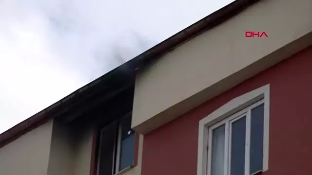 Kayseri 7 katlı binada yangın 9 kişi hastaneye kaldırıldı Kayseri 7 katlı binada yangın 9 kişi hastaneye kaldırıldı
