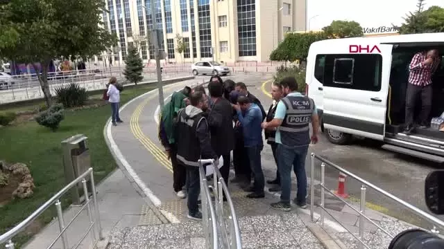 Konya turgutlu'da yağmur ve rüzgar etkili oldu Konya turgutlu'da yağmur ve rüzgar etkili oldu