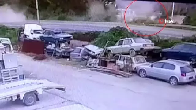 Liseli gencin hayatını kaybettiği kaza anları kamerada Liseli gencin hayatını kaybettiği kaza anları kamerada