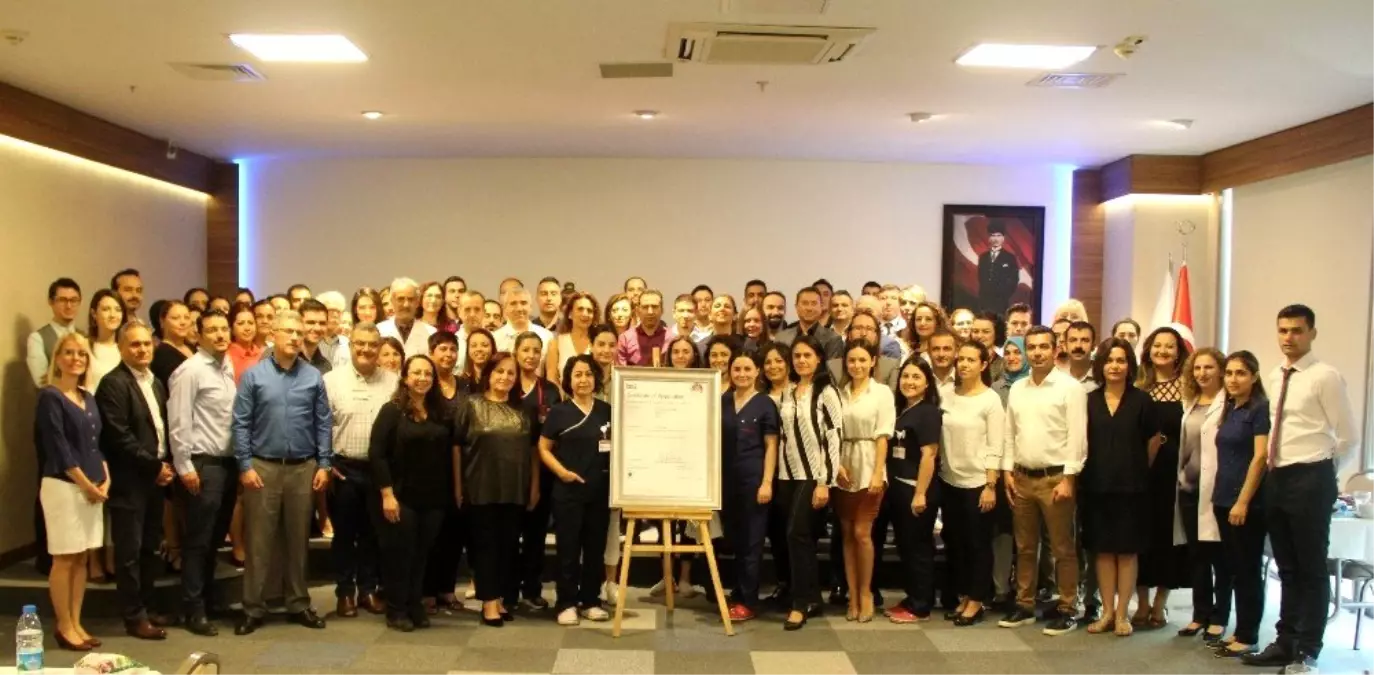 Medical Park İzmir Hastanesinde 3'üncü kez belge gururu