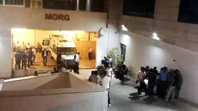 Siirt'te trafik kazası: 2 ölü, 3 yaralı Siirt'te trafik kazası: 2 ölü, 3 yaralı