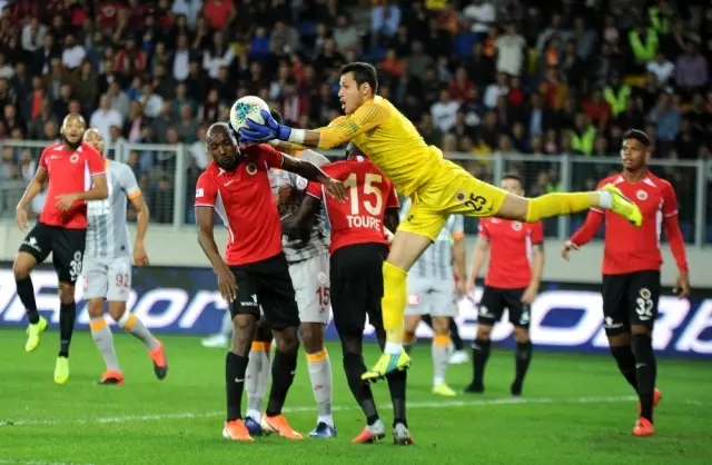 Süper Lig: Gençlerbirliği: 0 - Galatasaray: 0 (İlk Yarı) Süper Lig: Gençlerbirliği: 0 - Galatasaray: 0 (İlk Yarı)
