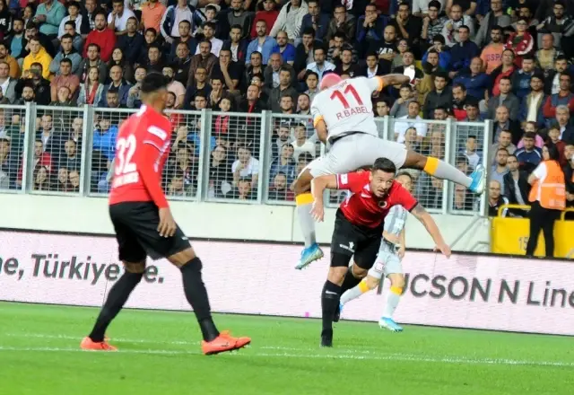 Süper Lig: Gençlerbirliği: 0 - Galatasaray: 0 (İlk Yarı) Süper Lig: Gençlerbirliği: 0 - Galatasaray: 0 (İlk Yarı)