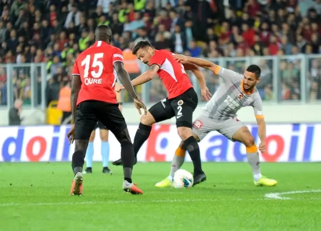 Süper Lig: Gençlerbirliği: 0 - Galatasaray: 0 (İlk Yarı) Süper Lig: Gençlerbirliği: 0 - Galatasaray: 0 (İlk Yarı)