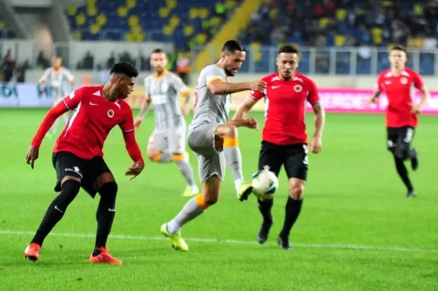 Süper Lig: Gençlerbirliği: 0 - Galatasaray: 0 (Maç sonucu) Süper Lig: Gençlerbirliği: 0 - Galatasaray: 0 (Maç sonucu)
