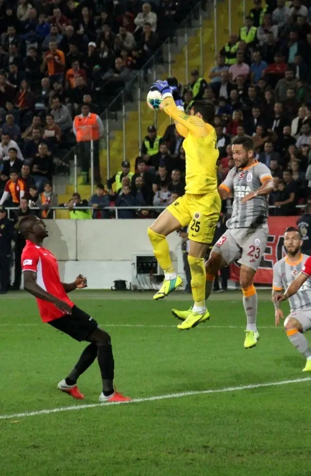 Süper Lig: Gençlerbirliği: 0 - Galatasaray: 0 (Maç sonucu) Süper Lig: Gençlerbirliği: 0 - Galatasaray: 0 (Maç sonucu)