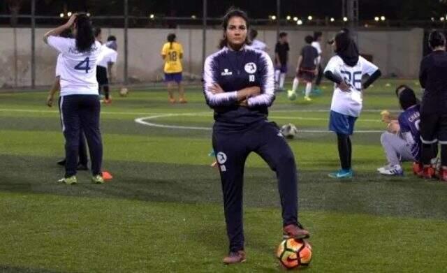 Suudi Arabistan'da ilk kadın futbol ligi başladı